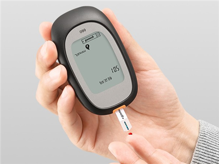 Health measurement products (blood pressure meter, blood glucose meter, etc.)